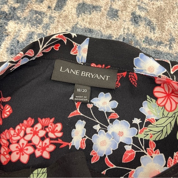 2/$25 Lane Bryant Black Floral Business Casual Lightweight Tie Front Blouse 18 - Picture 10 of 12